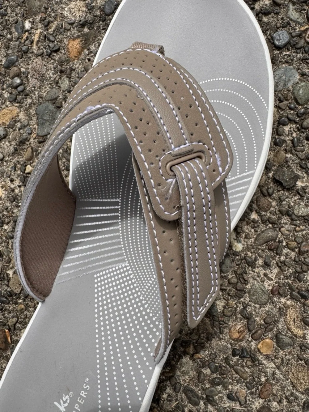 Clarks® Breeze Sea Cloudstepper Women's Flip Flop Sandals - Women’s Size 11
